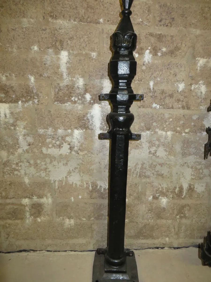 Cast Iron railing posts, gate handles, drop down b - Image 3
