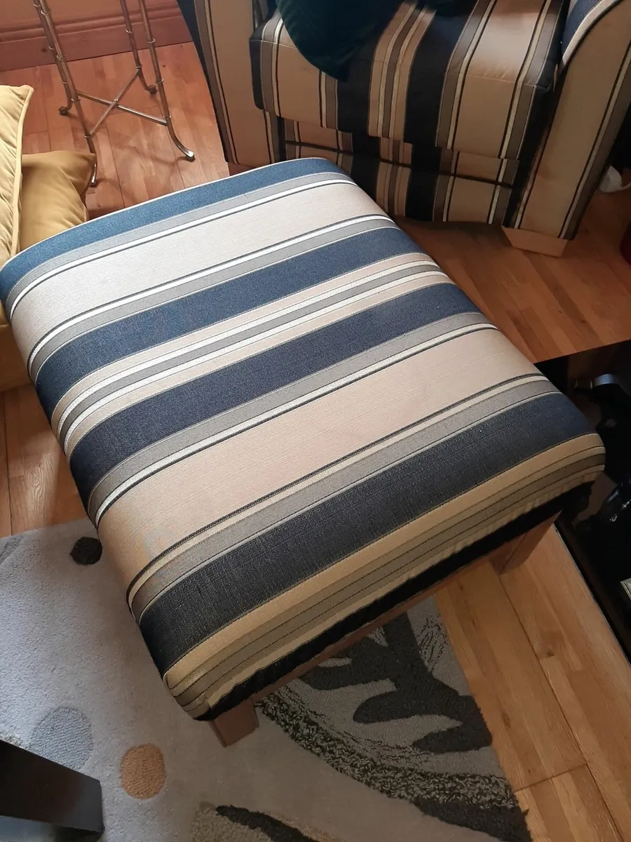Suite of furniture - Image 3
