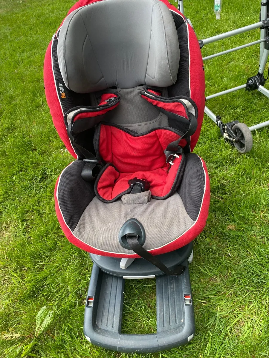 Car seat - Image 1
