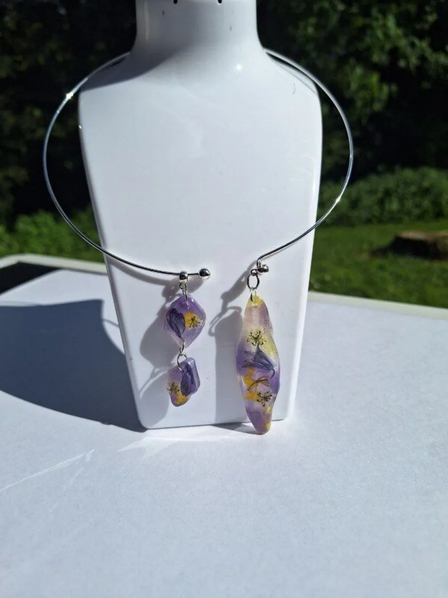 Handmade Botanical Jewelry with 3 Pendants - Image 4