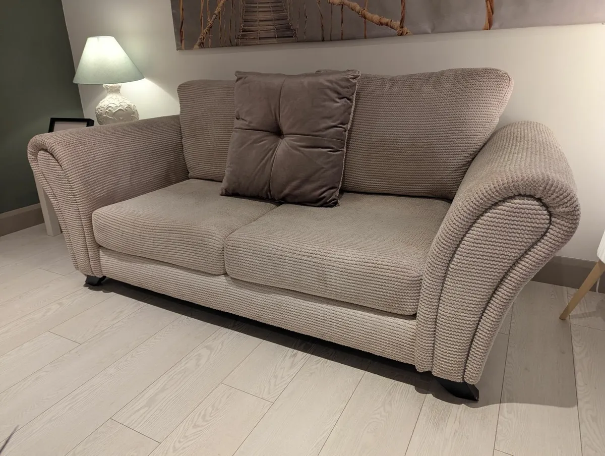 Matching 2 seater and 3 seater couches - Image 4