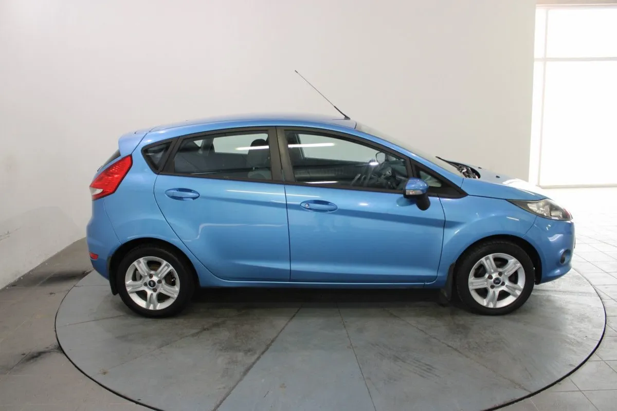 Ford Fiesta 1.4 Tdci 68 PS Style - Image 4