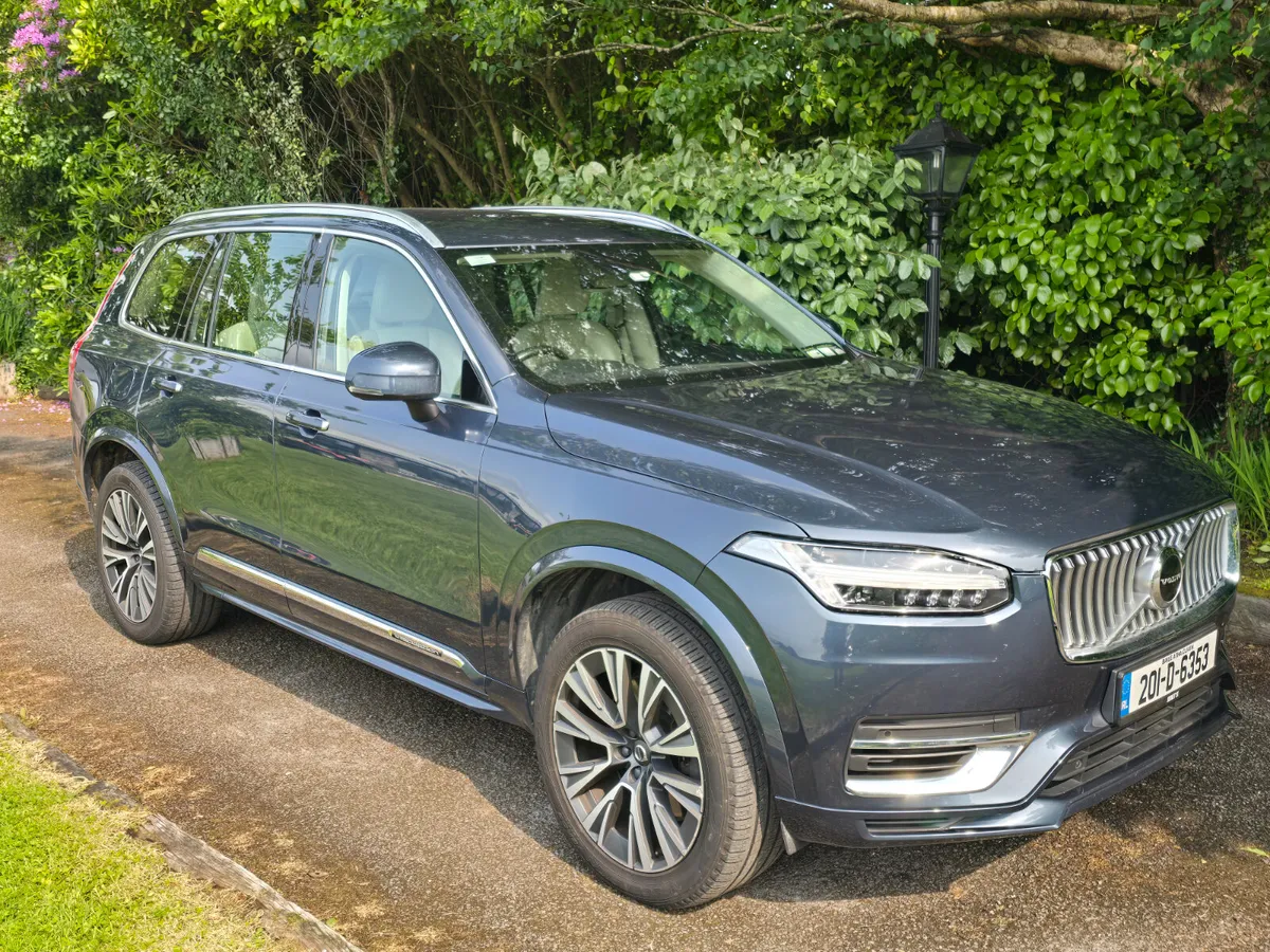 2020 Volvo XC90 PHEV T8 Inscription - Image 3