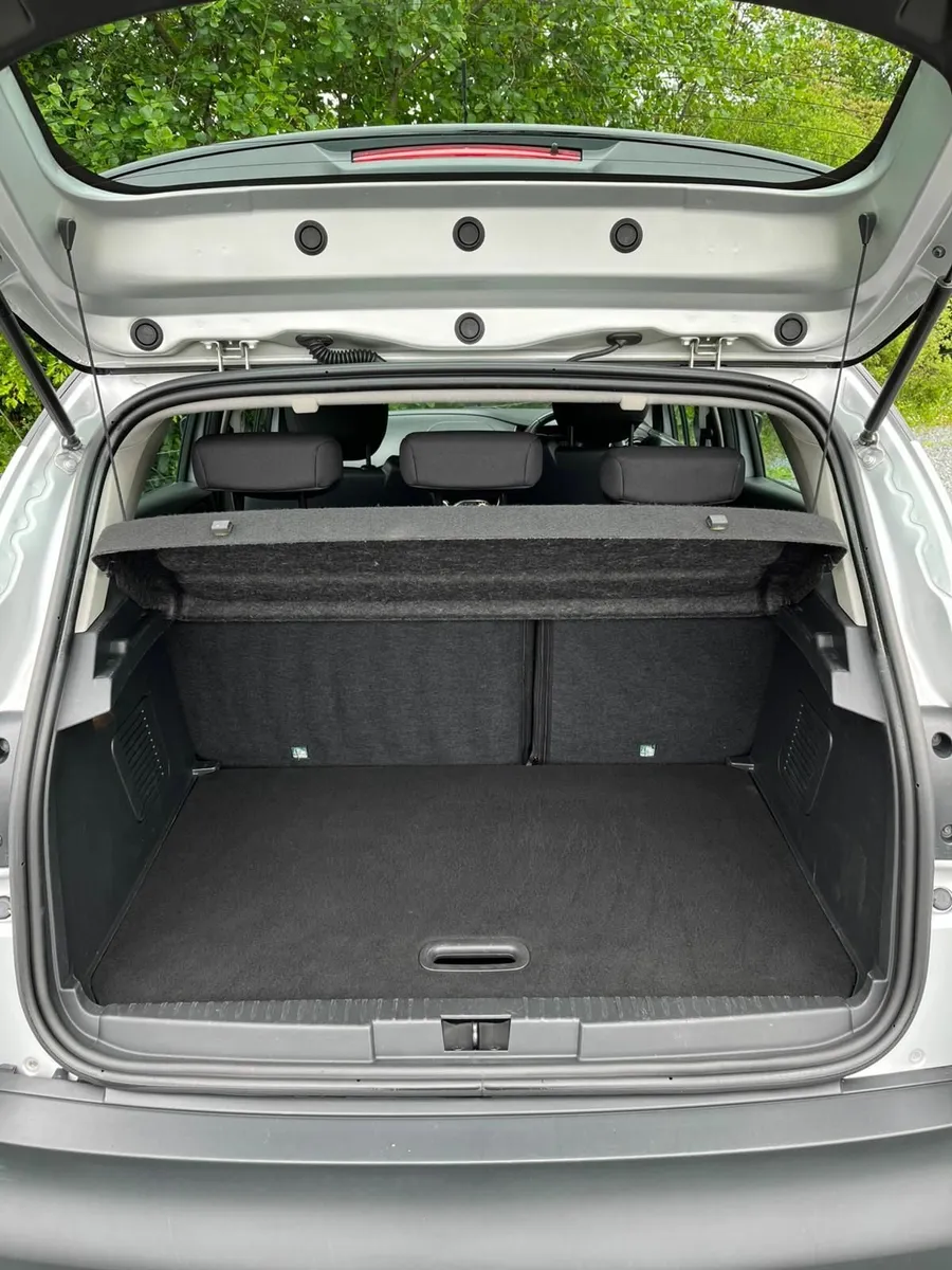 Renault Captur Intense 1.5 DCI 90 - Image 4