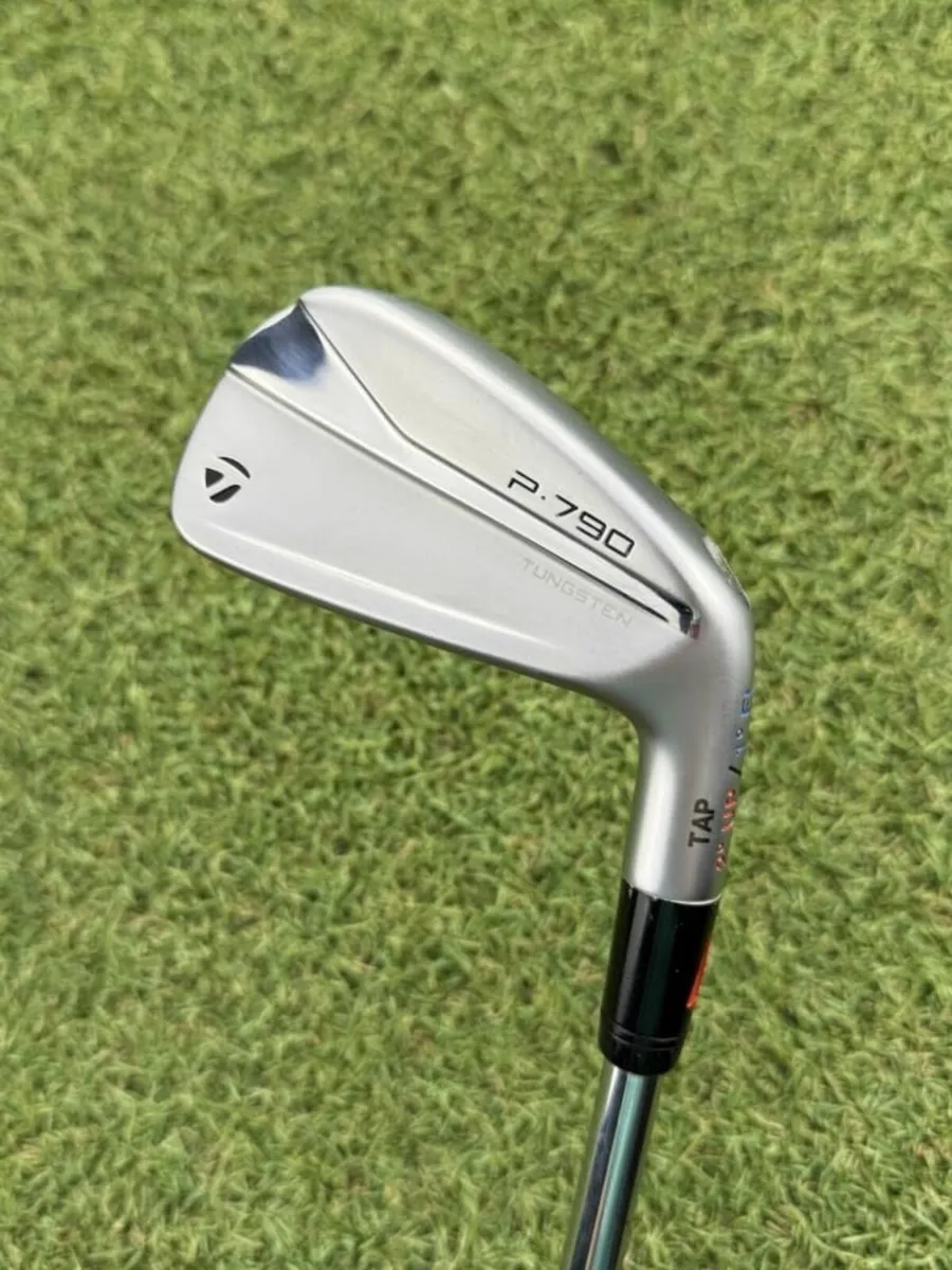 TAYLORMADE P790 2021 DEMO #7 IRON 30.5° / STIFF - Image 2