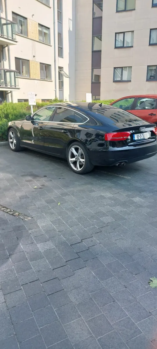 Audi A5 2010 - Image 1