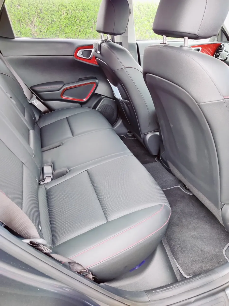 Kia Soul 2022... 7 year transferable warranty - Image 2