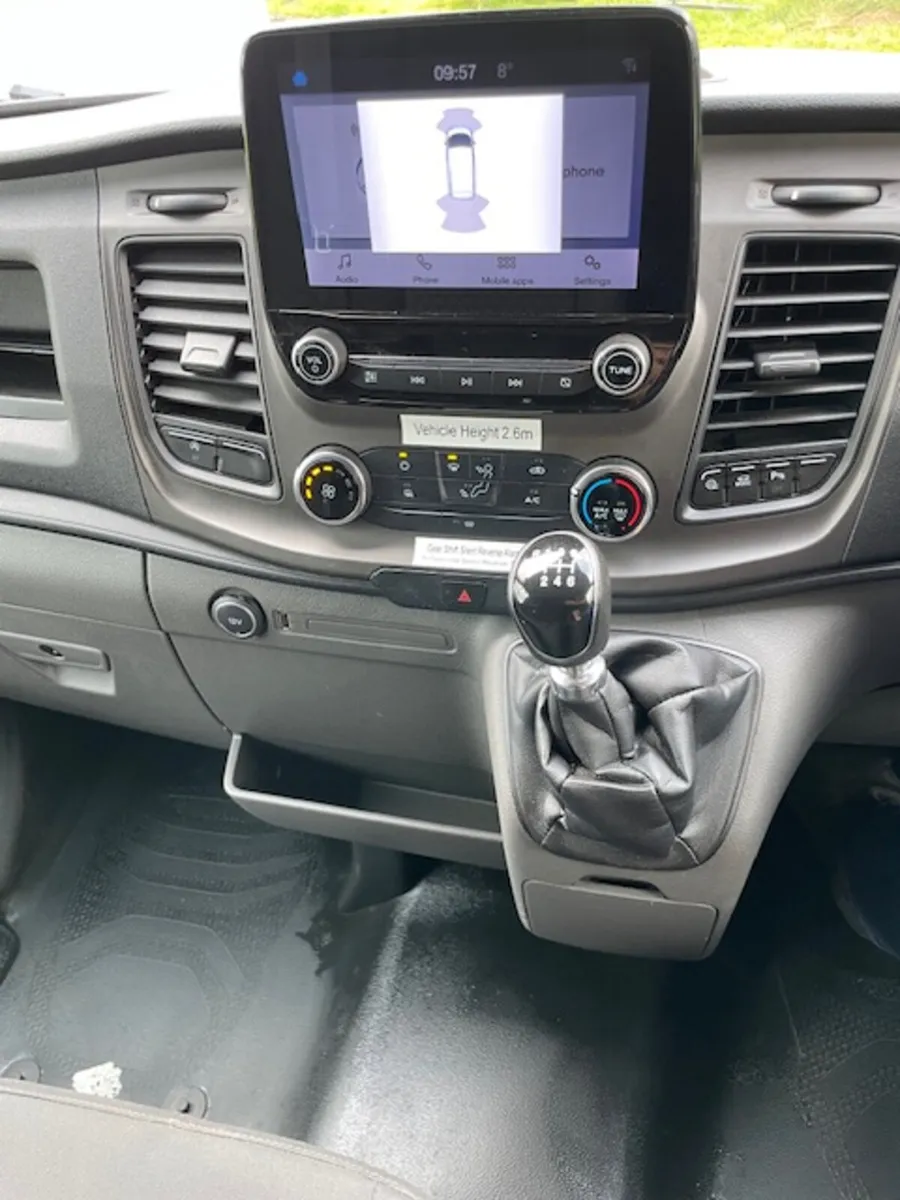 Ford Transit 350 170 ps 6 Seater - Image 4