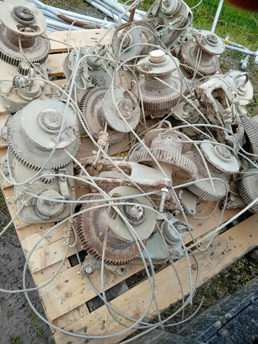 Poultry equipment - Image 1