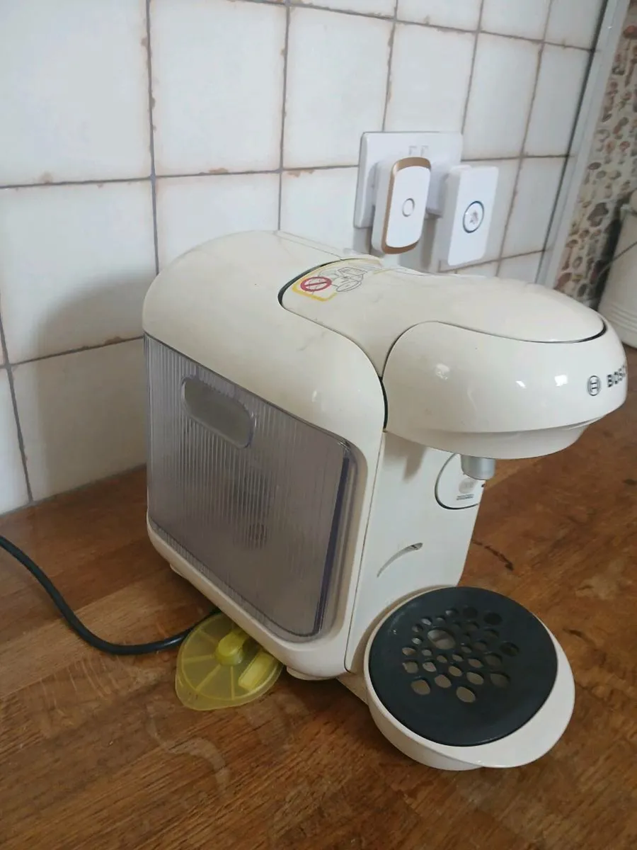 Bosch Tassimo Pod coffee machine - Image 1