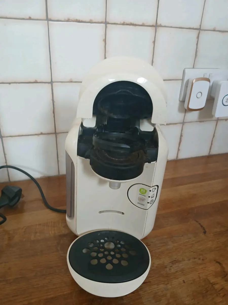 Bosch Tassimo Pod coffee machine - Image 2
