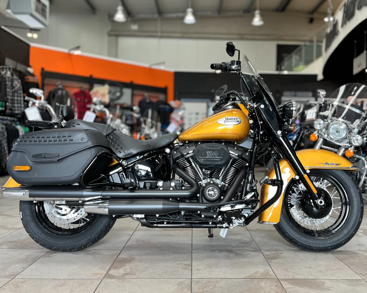 HARLEY-DAVIDSON HERITAGE CLASSIC 114 - Image 2