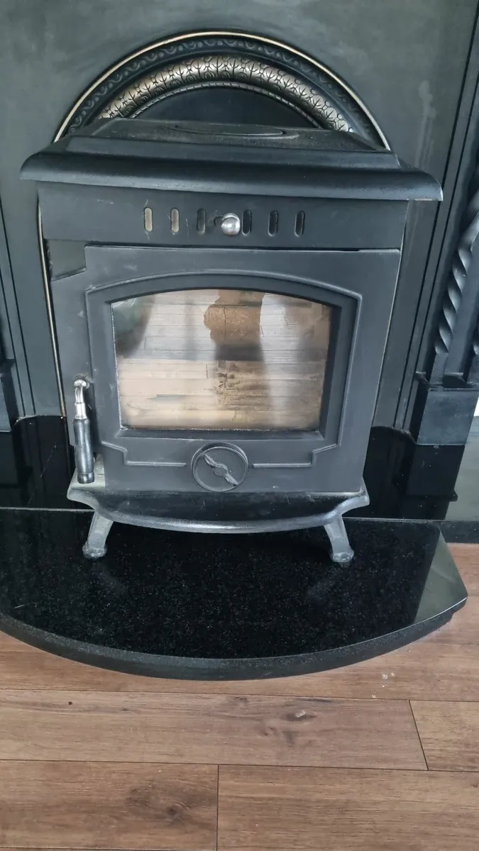 Cast Iron Fireplace and stove - Image 2