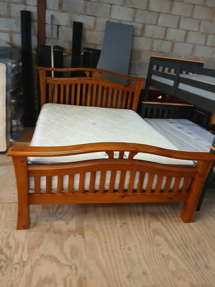 Bed - Image 1