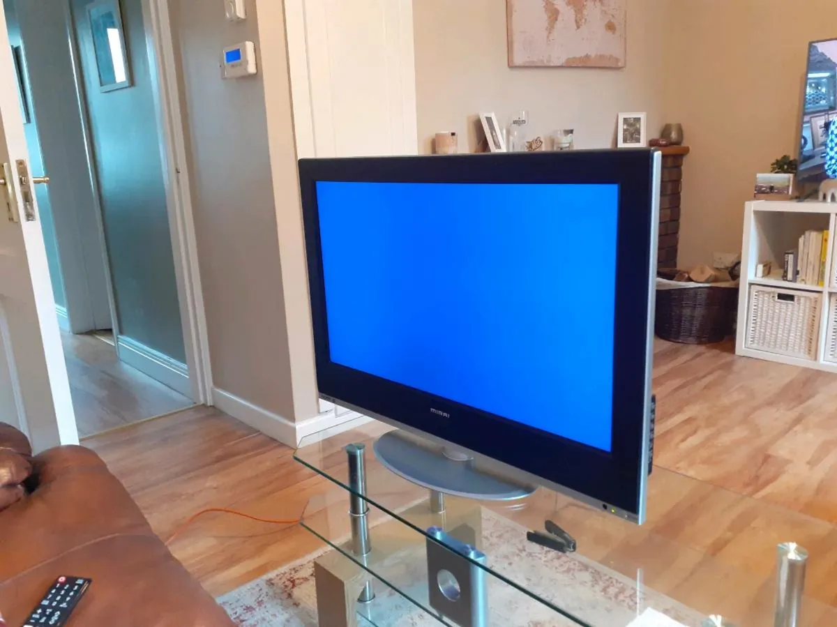 Television for sale. - Image 1