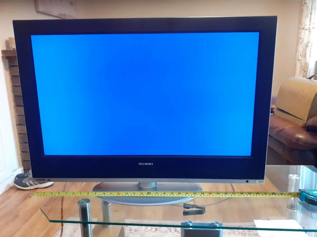 Television for sale. - Image 2