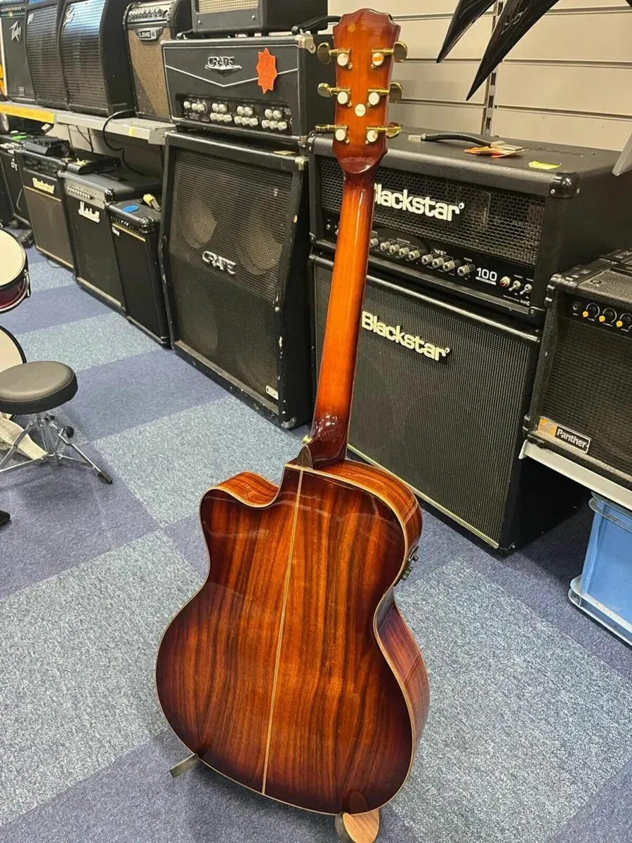 Freshman Electro Acoustic Guitar with Case - Image 4