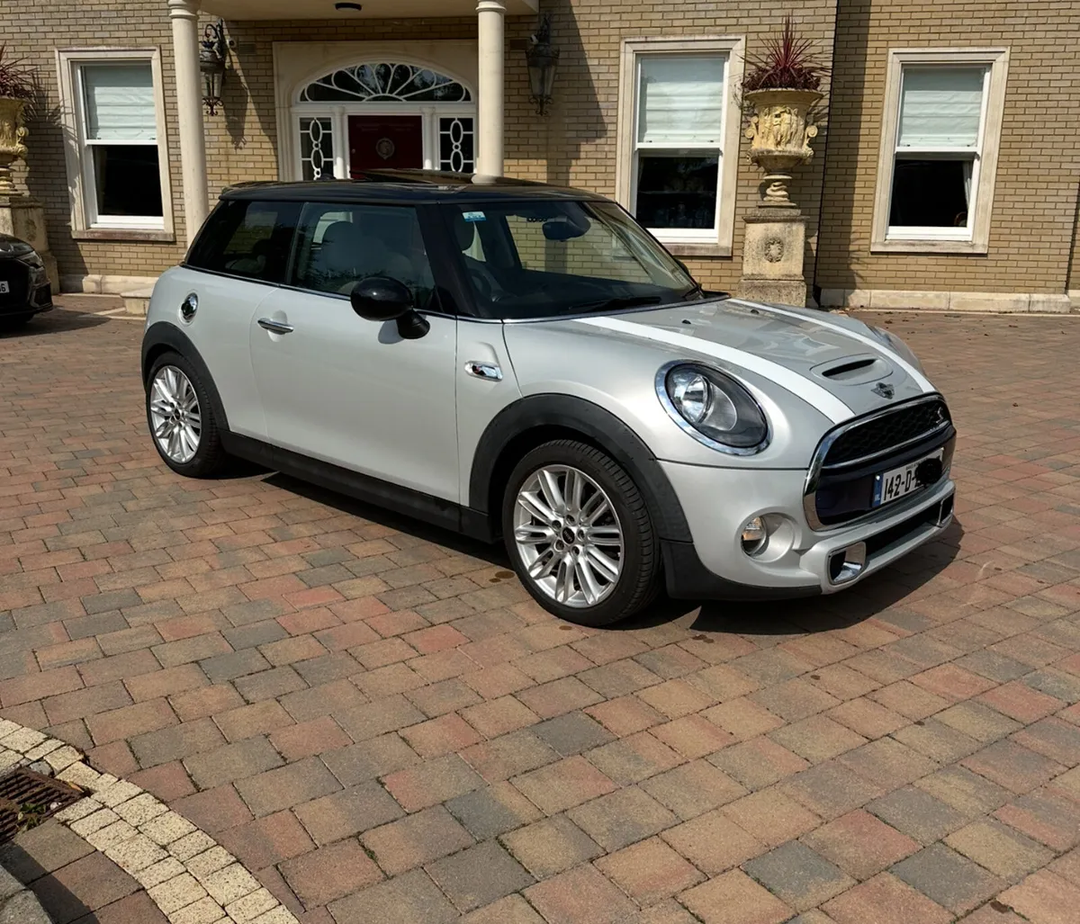 Mini Cooper S 2014 (Low Km: 39,864) - Image 1