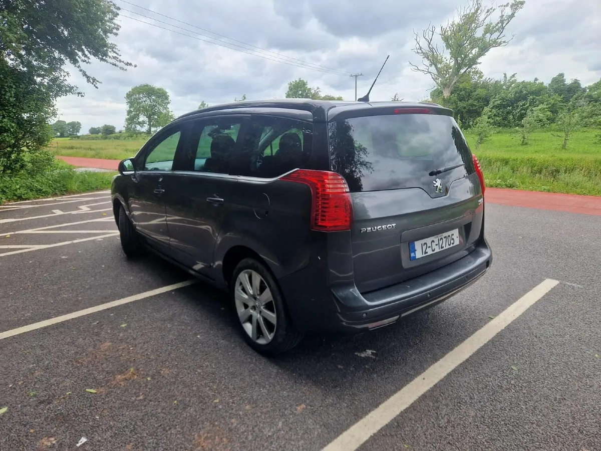 PEUGEOT 5008 7 SEATER 1.6 HDI - Image 2