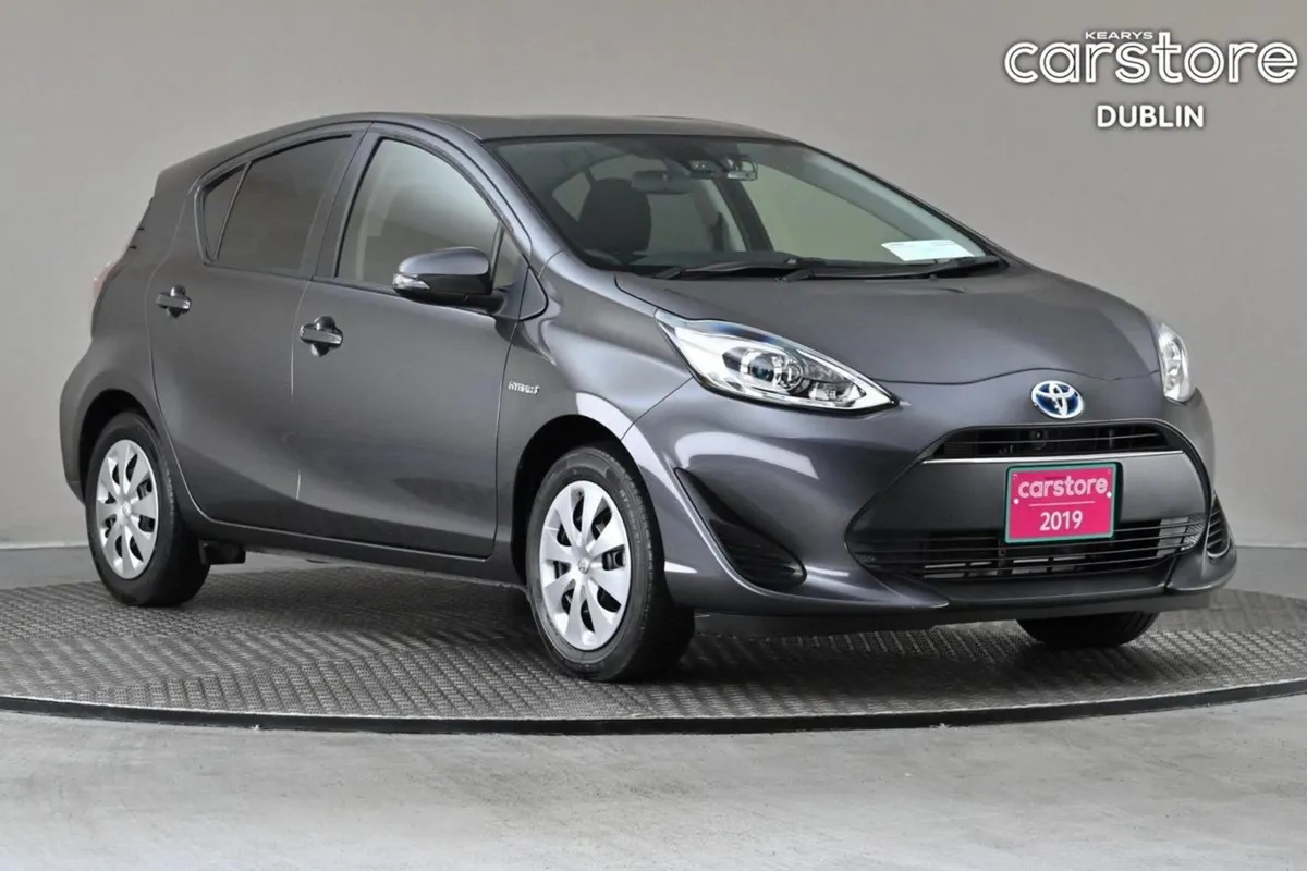 Toyota Aqua 1.5 Vvt-i Hybrid  privacy Glass - Image 1