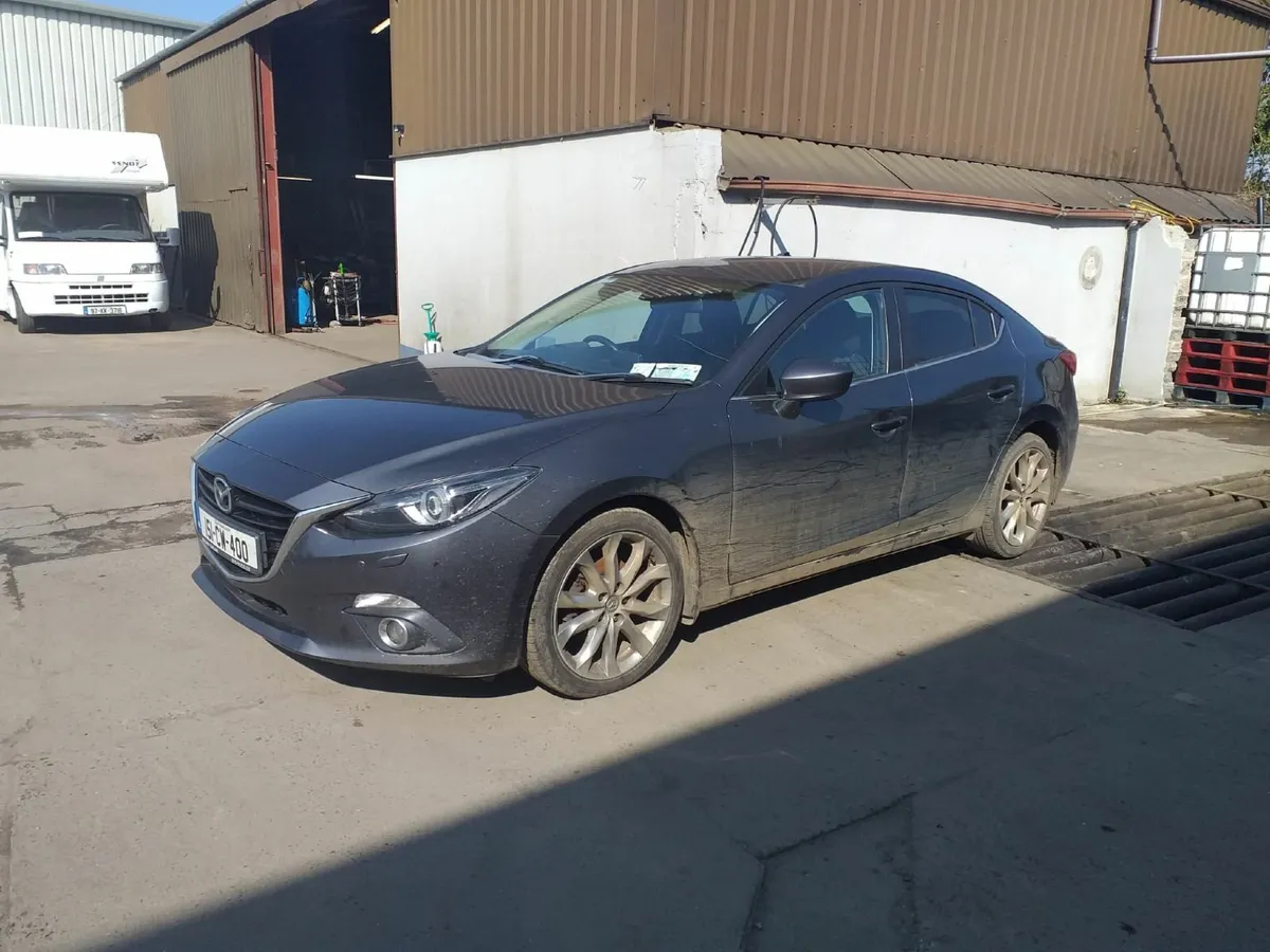Breaking Mazda 3 2015 - Image 4