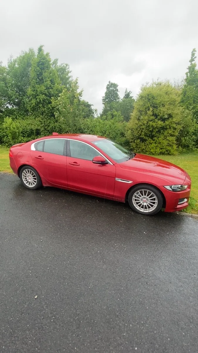 Jaguar XE 2017 - Image 2
