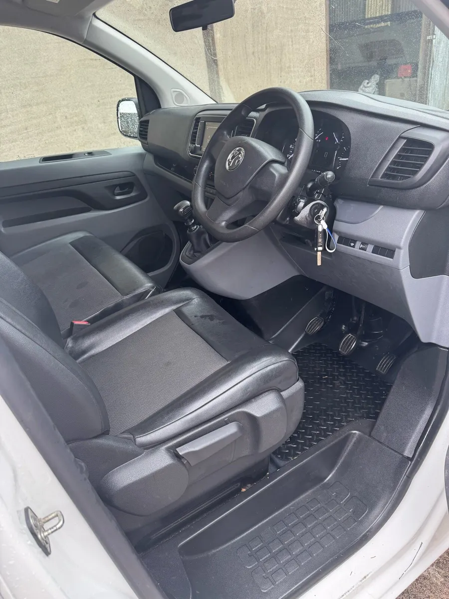 2021 Vivaro - 1.5 - CVRT - NO VAT - Image 3