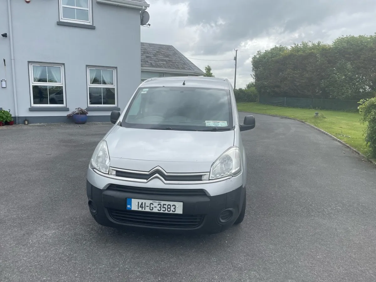 Van - Image 2