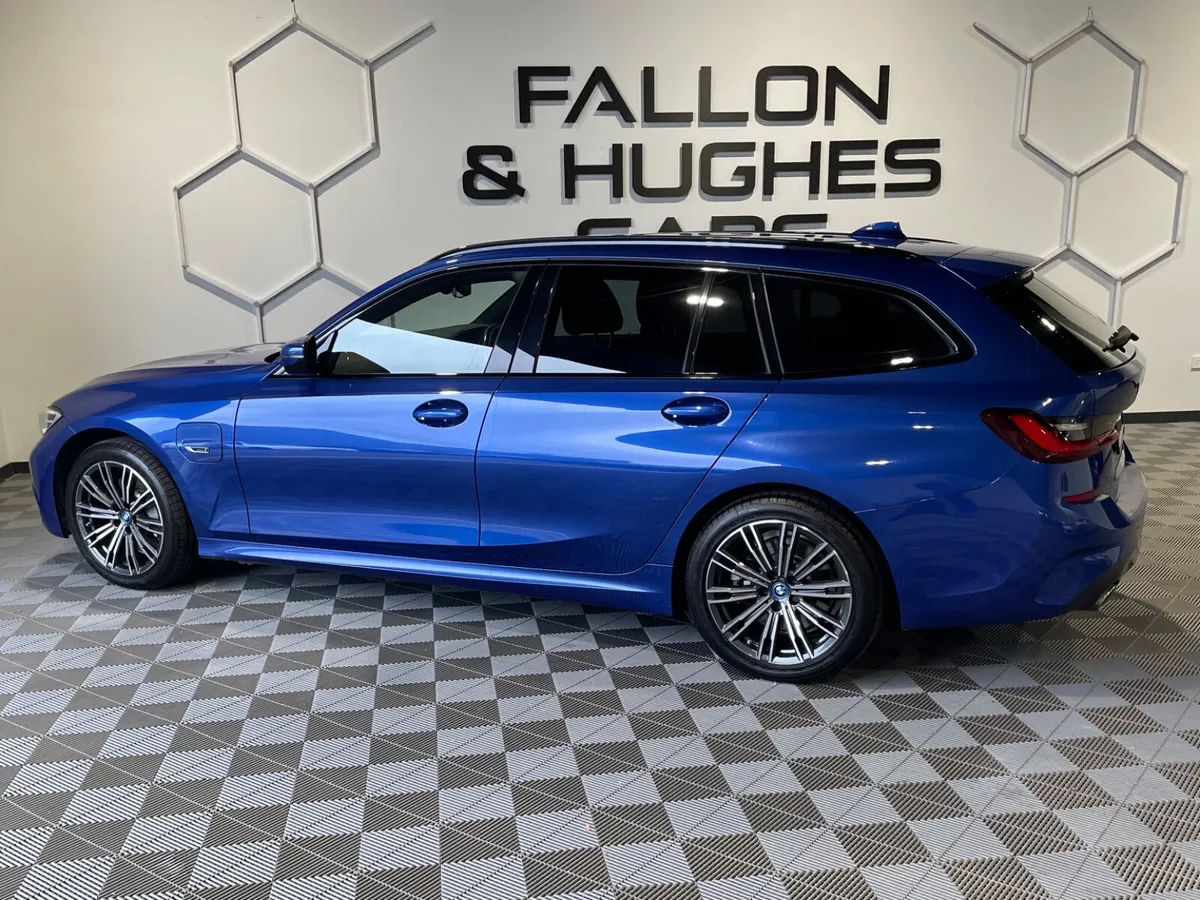 BMW 3 SERIES 330e M SPORT ESTATE - Image 3
