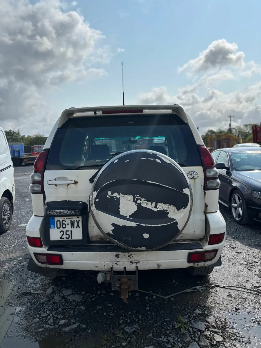 Toyota Land Cruiser 2006 - Image 2