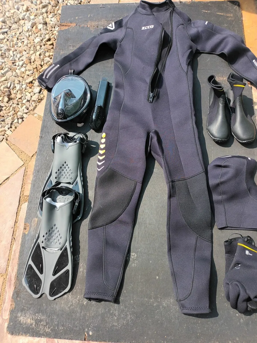 Wet suit - Image 2