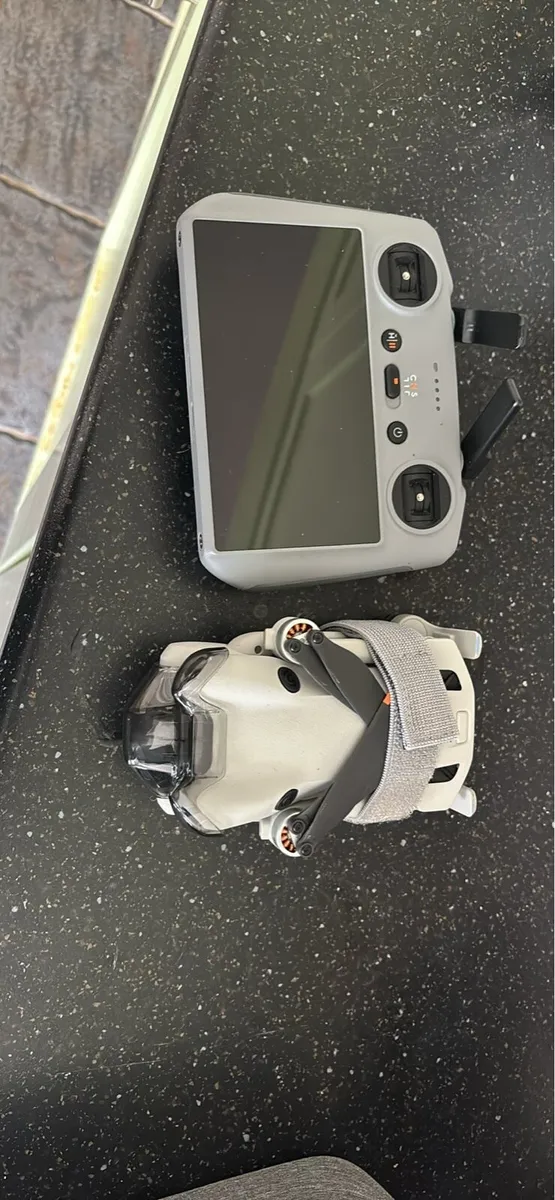 DJI Min4 pro Drone - Image 1
