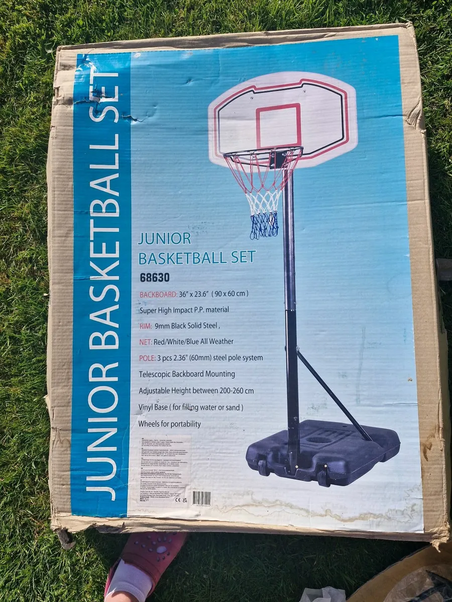 Basketball stand