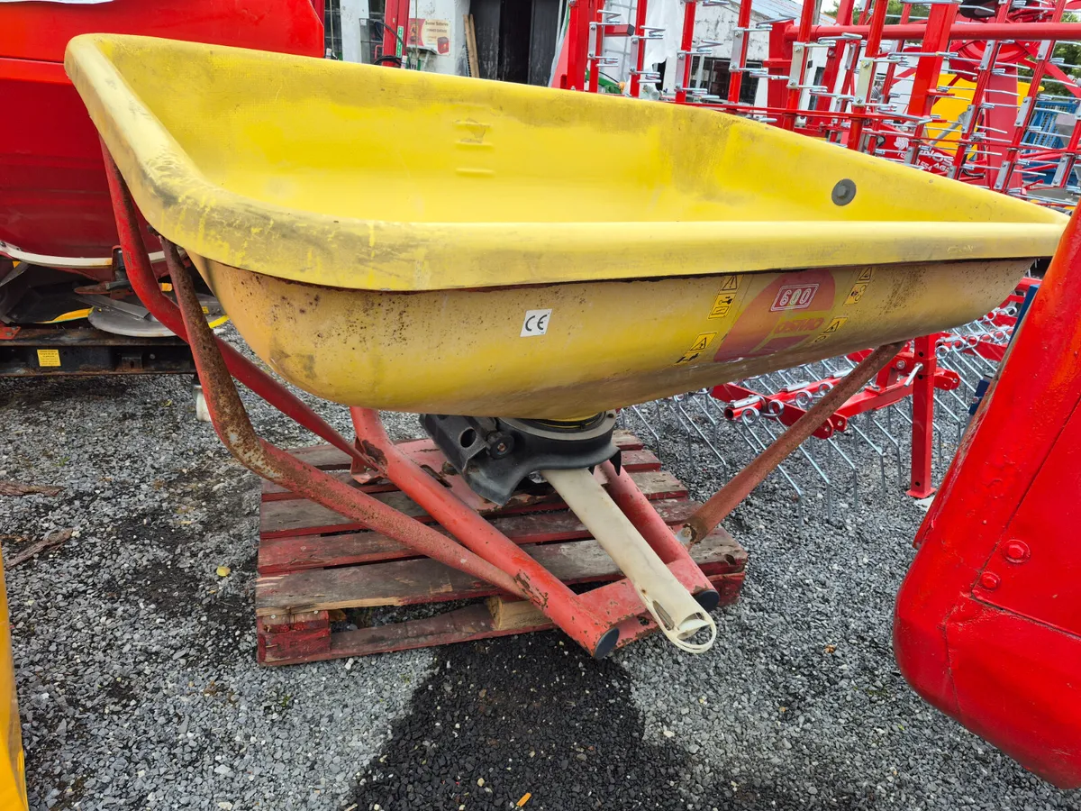 Farm machinery - Image 1