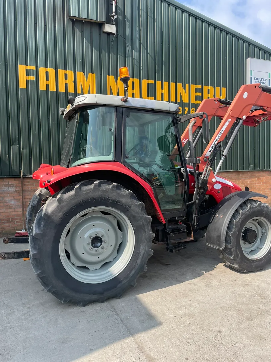 Massey Ferguson 5455 - Image 2