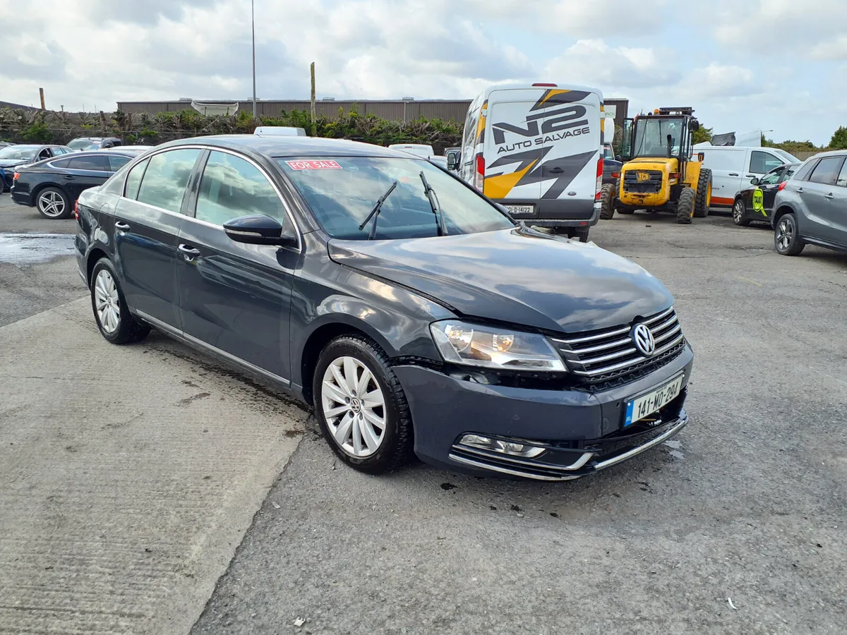 VW Passat 2014 frontal damage Driving perfectly - Image 1