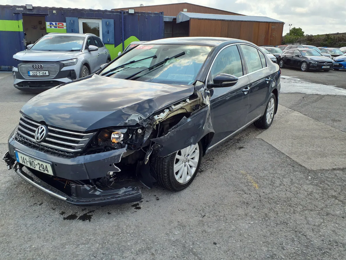 VW Passat 2014 frontal damage Driving perfectly - Image 2