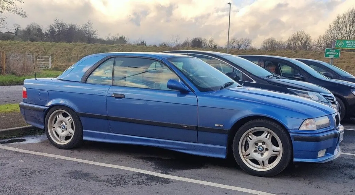BMW M3 1998 - Image 2