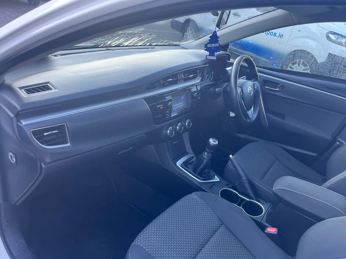 2015 Toyota Corolla 1.4 diesel - Image 4
