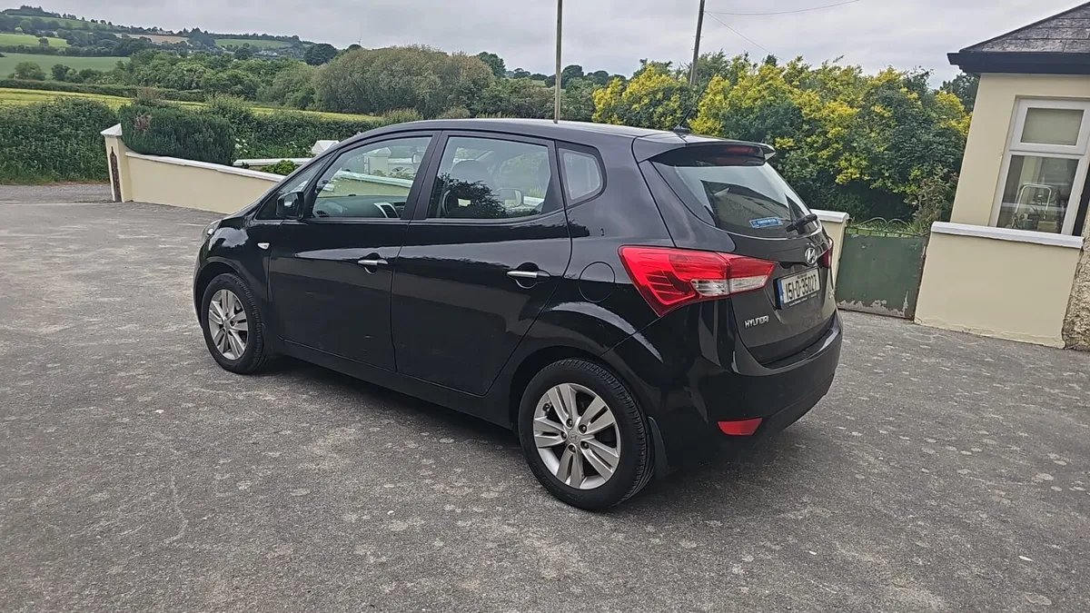 2015 Hyundai ix20 Automatic 1.6 Petrol - Image 3