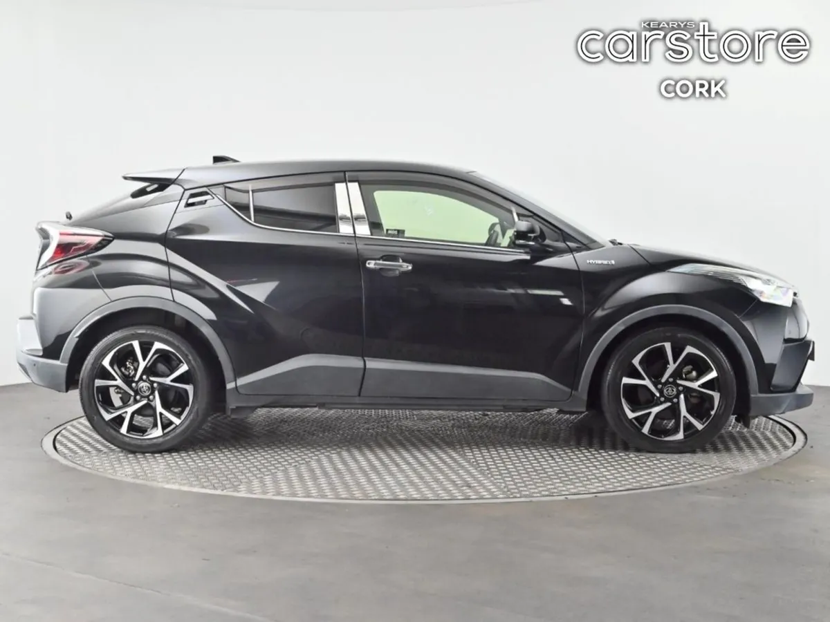 Toyota C-HR 1.8 Hybrid Auto - Image 2
