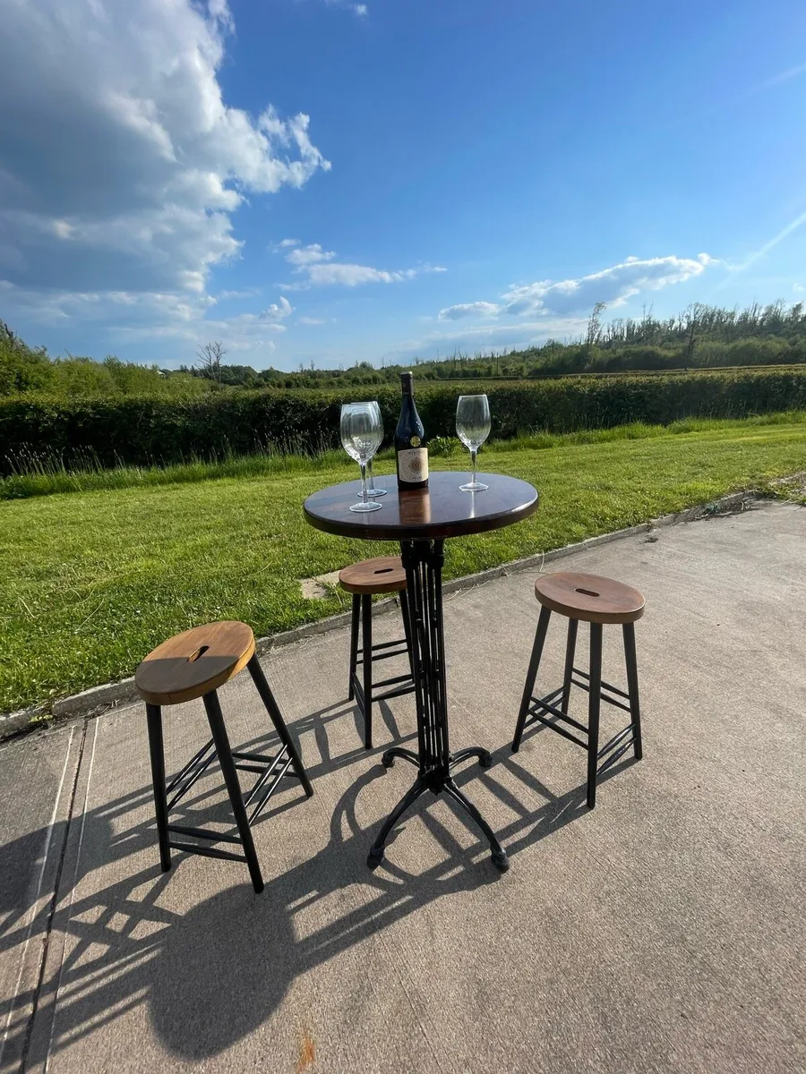 Cast iron tall wine table and oak stools - Image 2