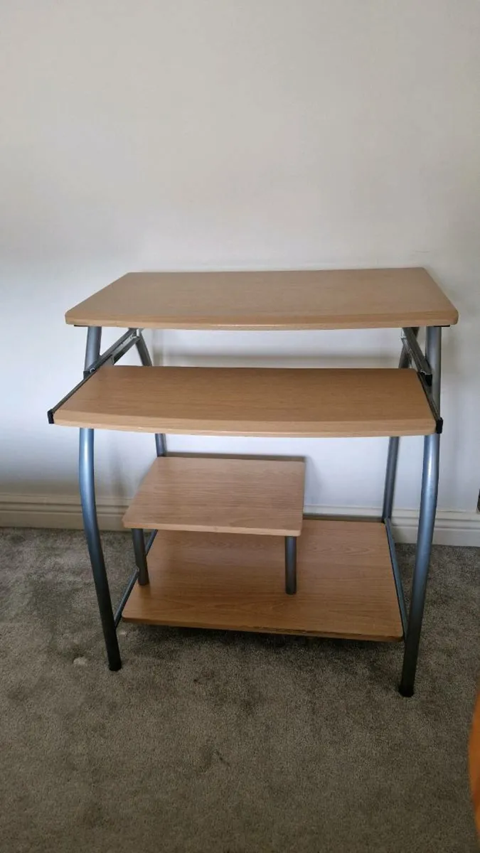Office desk - Image 3