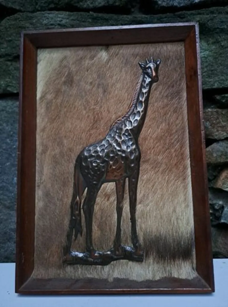 Copper Giraffe Picture - Image 1