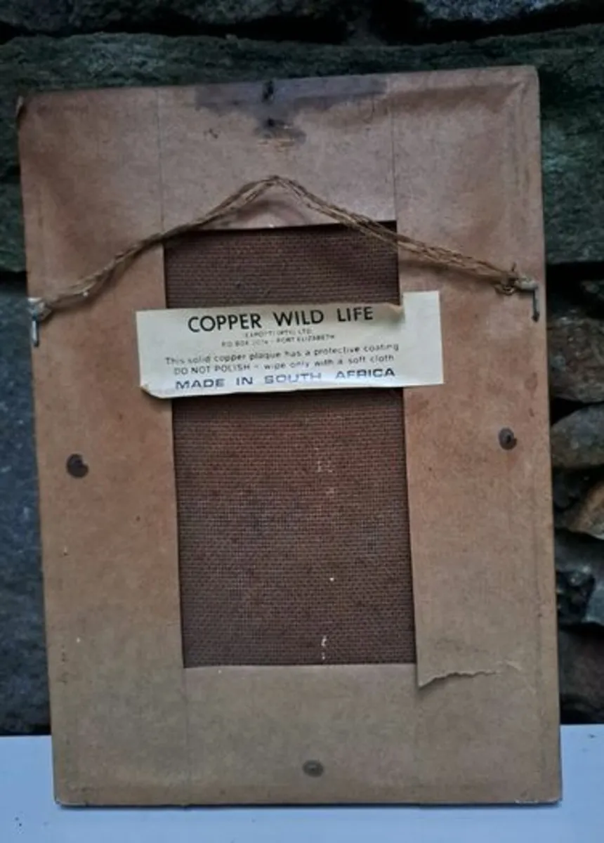 Copper Giraffe Picture - Image 3