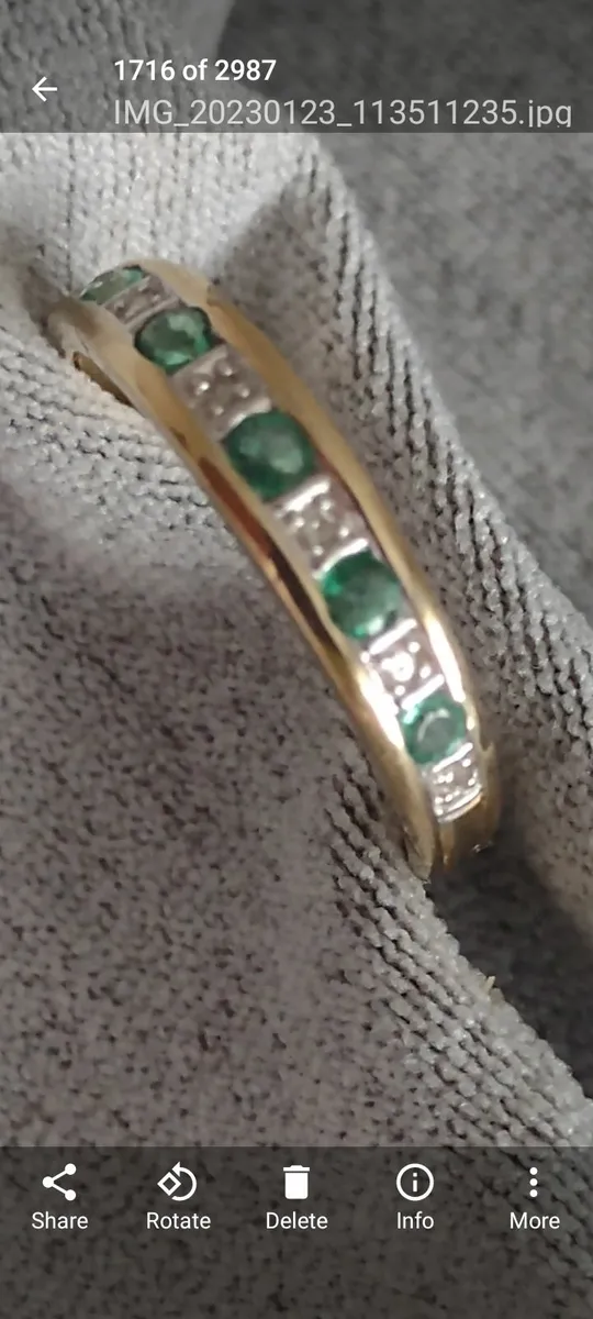 9ct gold natural Emerald & diamond ring - Image 1