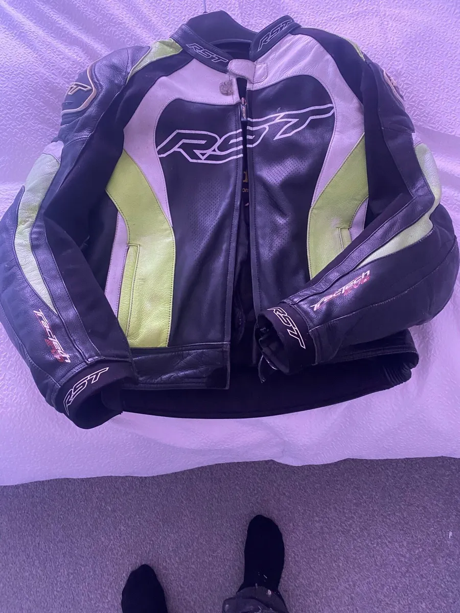 Rst track tech evo 2 leather black and flo green - Image 1