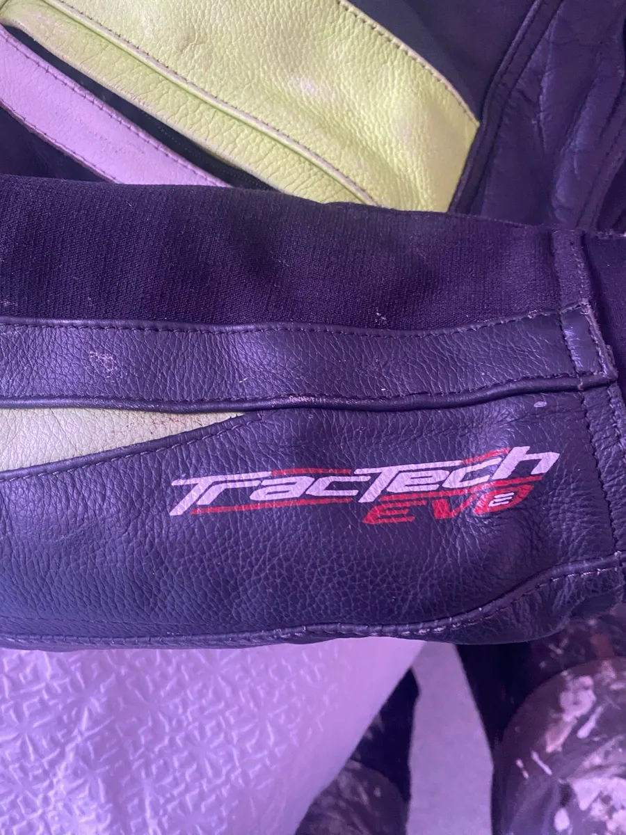 Rst track tech evo 2 leather black and flo green - Image 3