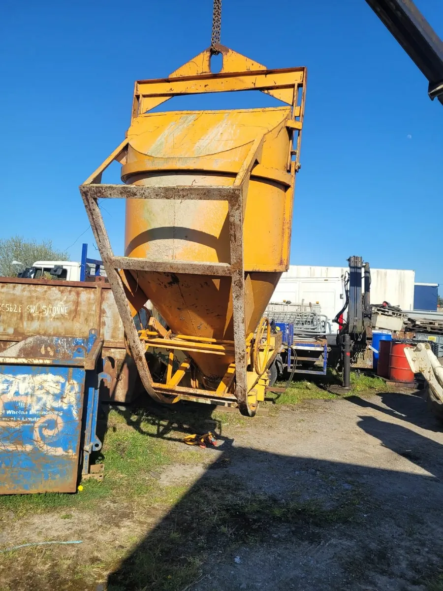 Concrete Skip - Image 1