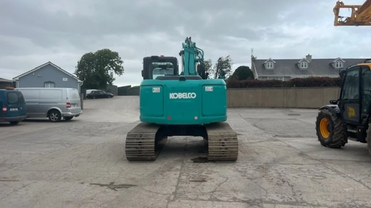 2015 Kobelco SK140 LC-3 - Image 2